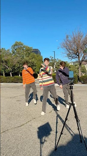 Behind the scenes! Does anybody want to see the results? #bubbles #spongebob #triplets #bts