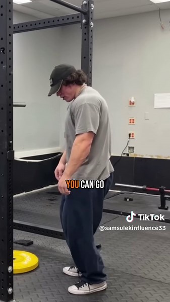 Why Sam Sulek Squats on a Plate for Big Quads