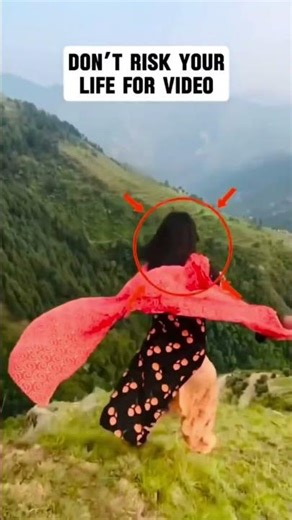 Don’t risk your life for reel ⚠️Reel banvaycha nadat kuthe pohchli bagha… 😳. #viral