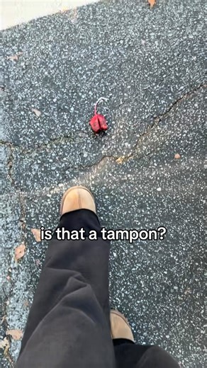 Flex | Modern Period Care on Instagram: "Gnarly. I found a used tampon on the street and went down a rabbit hole of realizing that people need to know!! Yes, a Flex Disc can fit inside you. And if you’re like “what is a flex disc”, here’s the tldr This period disc has 12-hr leak protection. 1 Flex Disc is the equivalent of 5+ super tampons. Finally something that can handle heavy periods. A lot of people have found it to be more comfortable than tampons + it’s non-toxic and from a female-founded