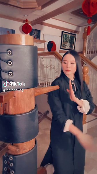 Refining precision, speed, and control with Wing Chun dummy training. 🥋✨ Every strike, block, and movement is a lesson in discipline and adaptability. Training with the dummy sharpens reflexes, improves technique, and builds the muscle memory needed for real combat situations. Consistency is key—keep training, keep improving, and let every movement flow. 👉 What’s your favorite Wing Chun drill? #wingchun #DummyTraining #SportsOnTiktok #howto #wingchundummy #wingchun #ipman #yipman #brucelee #ta