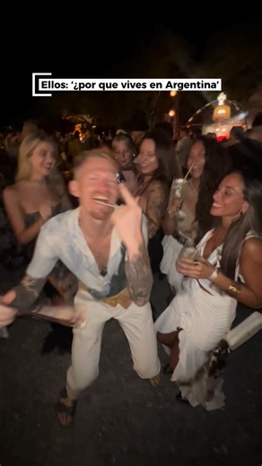 Cam on Instagram: "😍 pasamos re lindo acá en Cordoba, Argentina…pero necesito aprender a bailar 😂 Hermoso evento @solara.exp"