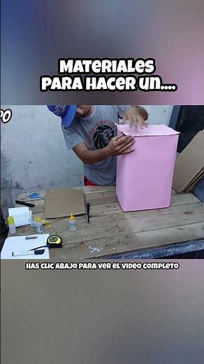 Hice un personaje de minecraft en la vida REAL!! #manualidades #diy #materiales #carton #minecraft