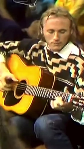 Stephen singing “4 20” live never gets old #StephenStills #420 #acousticguitar | StephenStills
