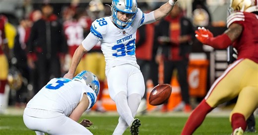 WATCH: Lions kicker Jake Bates' stretching routine goes viral during Monday Night Football