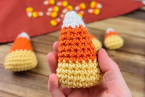 Free Crochet Candy Corn Pattern (2 Sizes!)