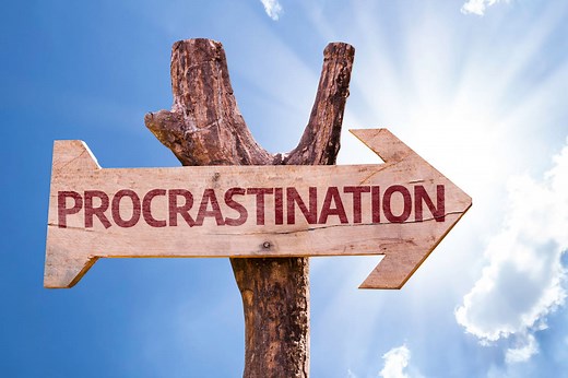 Procrastination : définition, causes et comment s'en débarrasser