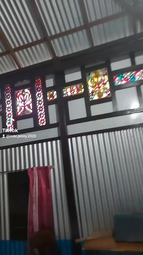 Exploring Rustic Room Decor and Traditional Furniture