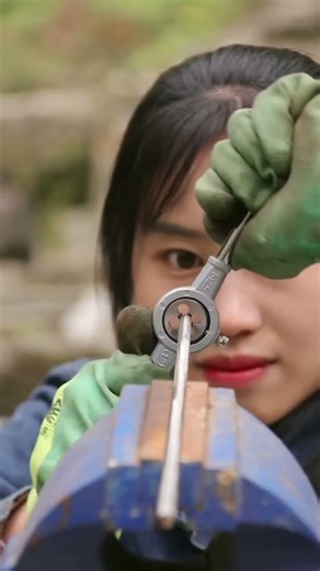 A used sewing machine becomes beautiful and practical｜林果儿