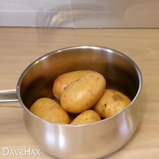 83K views · 222 reactions | The BEST way to peel potatoes! | DaveHax | Facebook