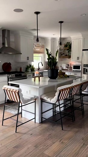 Amazing kitchen cabinet | Dinning table #facebookreels #trending #kitchen #kitchendesign | Unique Decor Ideas