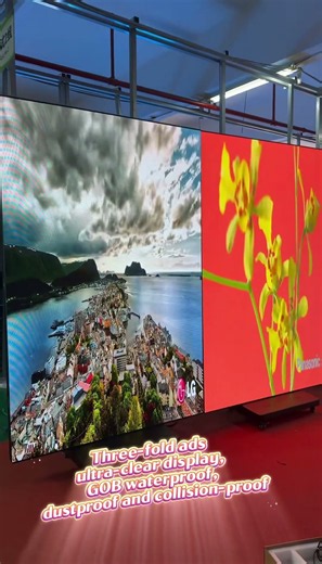 ✨ Tri-Fold Advertising LED Screen: Ultra-HD Clarity & GOB Impact Protection! 🚀