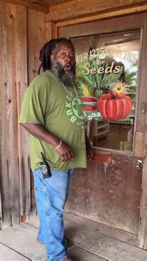 🚪🌻 Step inside with Farmer Frank as he takes us on a tour of the Baker Creek Seed Store in Mansfield, MO! A treasure trove of heirlooms, stories, and seeds from around the world. 🌎🌱 #FarmerFrank #BakerCreekSeeds #HeirloomHeaven | Baker Creek Seeds