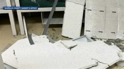 Inmate falls through ceiling in failed escape attempt in Iowa