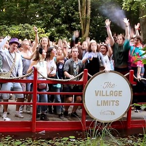 The floating dance floor is rocking at the Virgin Trains Village Limits stage at Festival Number 6! | Virgin Trains Ticketing