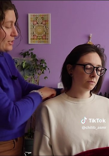 The Gemstone Body Scratcher is the ultimate relaxation tool. 🙌 @PrettyFeelings #ASMR #reiki #fyp #smallbusiness #relax