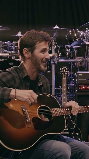 HOW SULLY ERNA KEEPS IT MOVING | LIFE IN SIX STRINGS