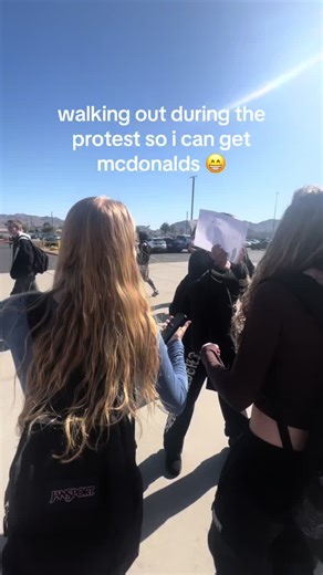 #fuck #ice #fyp i was hungry and wasn’t trying to go to gym 🙄