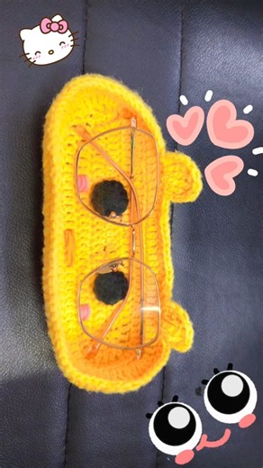 “Because even glasses deserve a cozy home 👓🧶✨Cute, handmade & impossible to lose 💕” #crochet #diy