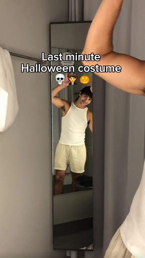 55K views · 14 reactions | Last minute Halloween costume for men and women   Heading out in Canguu, Bali with a few friends that I’ve made in the last few days so it should be a good night! I LOVE LOVE LOVE Halloween because I get to dress up, but I hate spending money, so this costume is perfect for those on a small budget who want to wear something funny. Let me know if you end up using this idea!  | Sean Hammond | Facebook