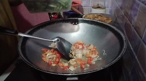 139K views · 668 reactions | BAHAN Mie burung dara 1 bungkus Sawi secukupx Sosis 1 biji Kecap manis secukupx Bumbu Bawang merah 4 Bawang putih 3 Cabe rawit 15 /atau sesuai selera | Arlin | Facebook