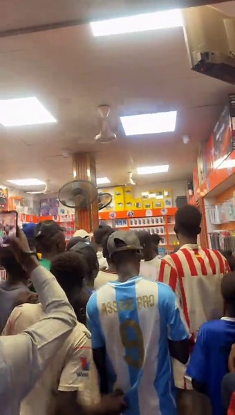 Vidéos de Cheikhouna Télécom (@cheikhounatelecom) avec son original - Cheikhouna Télécom