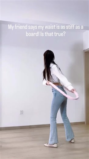 Chen miao on Instagram: "My friend says my waist is as stiff as a board! Is that true?"