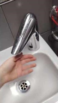 xlerator not working airbox v2 under mirror hand dryers at stansted airport london