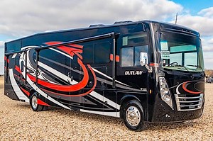 6 Best Toy Hauler Motorhomes– RVBlogger