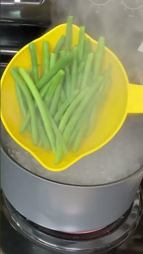 COOK GREEN BEANS THAT STAY GREEN AND TENDER #Shorts