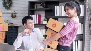 What Are The Best Wholesale Suppliers For Resellers?