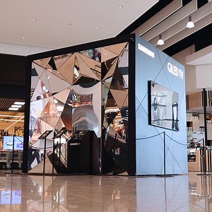 Apmeklē #8Kbezgaliba stendu AKROPOLE un izbaudi elpu aizraujošu krāsu bezgalību. 🎉 Neaizmirsti arī uzņemt bildi, lai piedalītos konkursā un laimētu Apollo Kino kino biļetes! Stenda darba laiks: Darba dienās: no plkst. 17:00 - 21:00 Brīvdienās: no plkst. 13:00 - 20:00 Pilni konkursa noteikumi: http://bit.ly/8kbezgaliba | Samsung