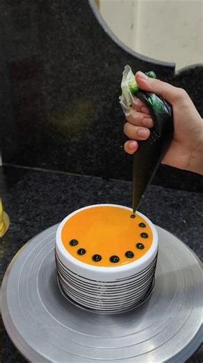 Dry fruit 🥭 mango cake decoration #shortsfeed #youtuber #vairalshorts #birthdaycake #yt