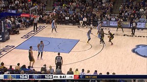 Stephen Curry with an amazing finish