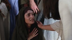 Her bold faith made her well. The woman with the issue of blood had so much faith in Christ's ability to heal that she boldly touched the edge of a rabbi’s garment. Malachi 4:2 "But for you who fear my name, the sun of righteousness shall rise with healing in its wings.” | Jesus Film Project