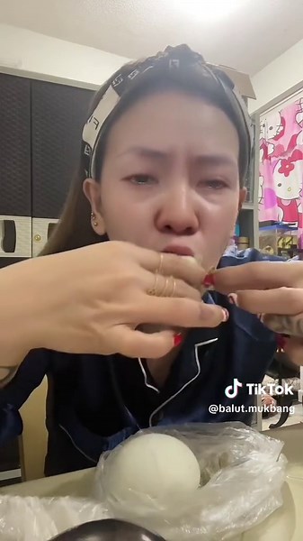 Episode 16 : #balut #balutmukbang #eatingbalut #eatingeggs #fyp #mukbang #trendingvideo #streetfood #pilipinofood #pilipinoculture #yummymukbang #balot #balotmukbang #embryo #trend #TikTokAwardsPH2023 #LearnItOnTikTok