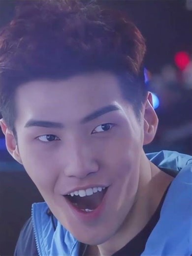 😘cuando tus amigos te ven 😂 #XuKai#ChengXiao #Cayendoentusonrisa #FallingIntoYourSmile #你微笑时很美