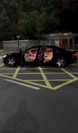 Maybach Mercedes: Experiencing Luxury Cars