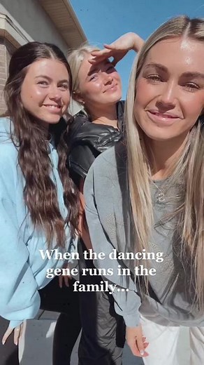 You could say we are a dancing family 😉 #dwtsjuniors #dwts #sytycd15 #sytycd #dance #dancingfamily #dancingsisters