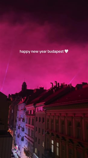 Happy new year Budapest đź¤Ťđź¤Ťđź¤Ť #budapest #budapestguide #budapesttravel #budapesttiktok #budapestlife