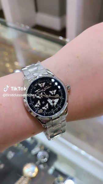 Time flutters by...🦋💫 Let the luminous butterflies on this Thomas Sabo guide every moment. Product Code: WA0432-201-203 #fyp #firstclasswatches #thomassabo #ladieswatch #fashionwatch