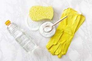 How to Make DIY Homemade Shower Cleaner