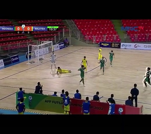 Intense Futsal Match: Indonesia vs Malaysia Highlights