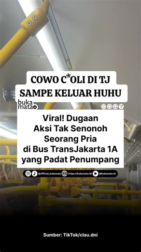 bukamata.id on Instagram: "SAAKIIT SIIH! 🤦‍♂️🤬 —— Sebuah video yang diunggah akun TikTok/clau.dni menjadi viral setelah merekam dugaan pelecehan seksual di dalam Bus TransJakarta rute 1A, Kamis (15/01/2026). Dalam keterangan unggahan, perekam video menjelaskan kronologi kejadian. Insiden bermula ketika seorang penumpang pria mencium bau cairan mencurigakan di dalam bus, lalu menegur pria lain yang dicurigai dengan berkata, “Lu c*li ya?”. Tak lama kemudian, seorang penumpang perempuan di dekat 