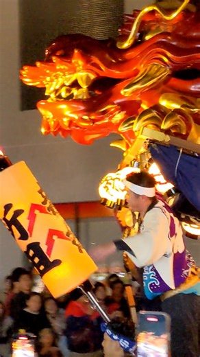 moty on Instagram: "今年は行けなかった唐津くんちですが、昨年撮影してた7番曳山の飛龍です🐉✨ 🌿 🌿 #唐津くんち #ユネスコ無形文化遺産 #くんち #唐津くんち宵曳山 #宵曳山 #7番曳山 #飛龍 #日本の祭り #祭り #お祭り #写真好き #写真撮るの好きな人と繋がりたい #japanphotography #japanphoto #japanesefestival #japangreatview #japanculture #好きっちゃ九州"