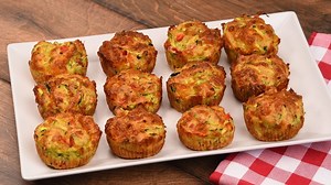 Healthy Red Pepper Zucchini Muffins: the Recipe for Fluffy, Easy and Tasty Muffins Perfect for Breakfast!