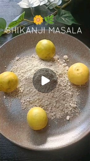 Anju & Manoj Aggarwal🧿 on Instagram: "Famous Shikanji Masala Powder This powder tastes exactly like the Jain shikanji which is most famous in modinagar. Save and try this later🥰 ✳️❇️➖Follow➖❇️✳️ @foodieklix ☑️Use #foodieklix to get featured Ingredients :- 2+ 2 Tbsp Jeera 2 Tsp Kali Mirch 2 Tbsp Kala Namak 1 Tbsp Sendha namak 2 Hari Elaichi 1 Tsp Dry Adrak powder 100Gm Mishri/ Chini Recipe :- Heat a Pan & add 2 Tbsp Jeera ( one part ), once it starts to roast & crackle, add Black Peppercorns & 
