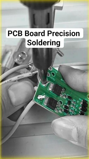 PCB Board Precision Soldering #shorts #soldering #techshorts #shortsfeed