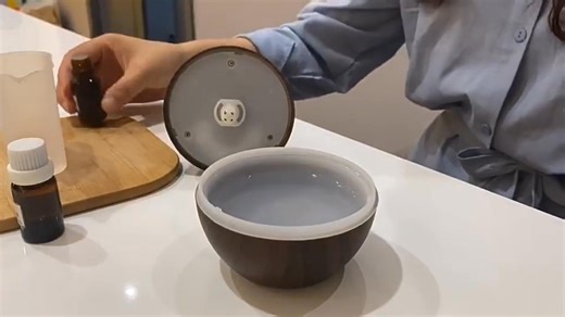 Zvedni si náladu a zmírni stres aromaterapií. 😮‍💨Vytvoř příjemnou atmosféru 😮‍💨Zlepši kvalitu vzduchu 😮‍💨Uvolni se pomocí aromaterapie 😮‍💨Stylový a praktický design Klikni níže a objednej👇 | Frilla