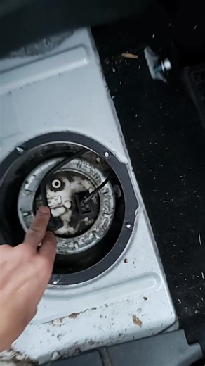 This mini pooper is def at the final diagnosis 7lb of fuel pressure isn't even close with a charged battery.Should be around 55 but increases as I accelerate due to the engineering of the adding of a turbo by manufacturers.Fun fact folks BMW owns mini Cooper and the additions like S types are super powerful handle amazing like the former bmws.Def adjustable fuel pressures came from one of my beloved Mercedes and BMW manufacturers.I love anything not built in America 🤣🤣🤣🤣🤣I love america but 